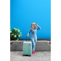 American Tourister Cascade Hardside 24" Spinner -Travel Bag Store 7cc935 0de700dca5a04637b577c3fe0b3ff0b2mv2