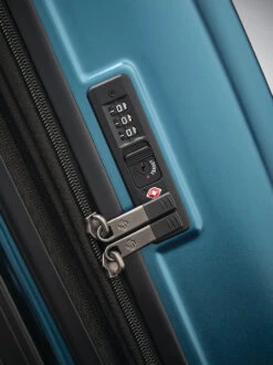 Samsonite Octiv Large Spinner -Travel Bag Store 7cc935 520dabc6bc3446e5aa3fab8d0035032cmv2