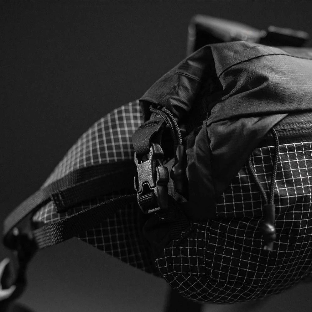 Matador Freerain Waterproof Packable Hip Pack 14 Matador Freerain Waterproof Packable Hip Pack - Image 12