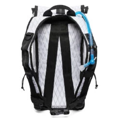 Chrome Industries Tensile Trail Hydro Pack -Travel Bag Store 7cc935 cd9a5b24d3e44c7fab0b1c44a90d27famv2 1